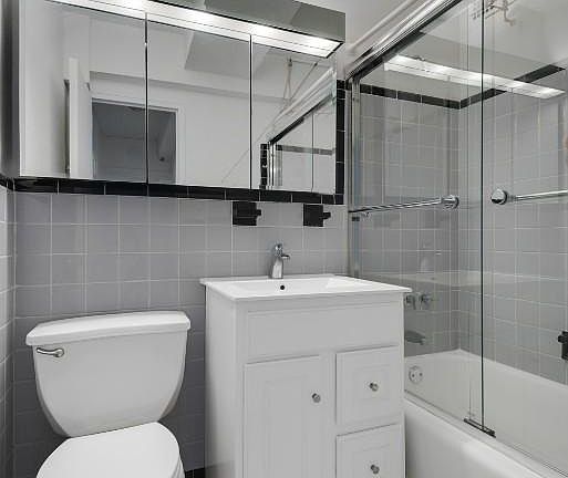 5th image of 3343 14th St APT 15C