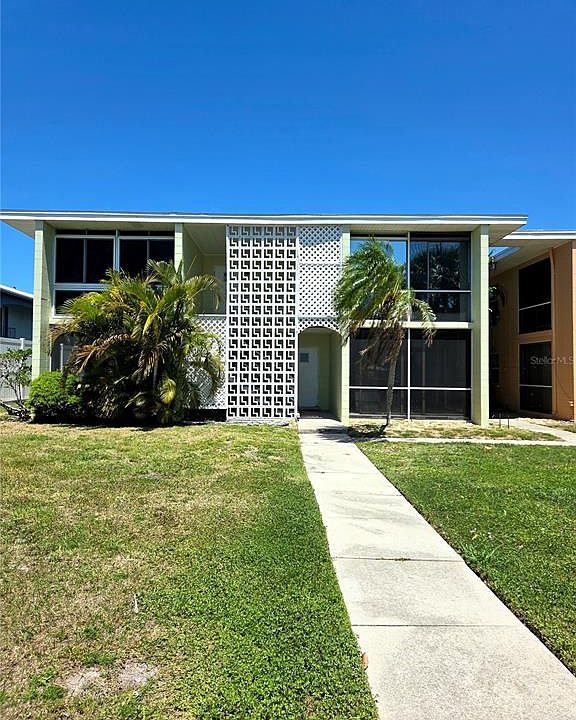 1st image of 10215 MANATEE AVENUE W #1