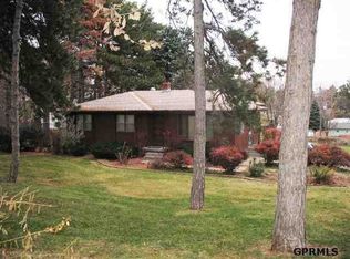 8710 Burt St, Omaha, NE 68114