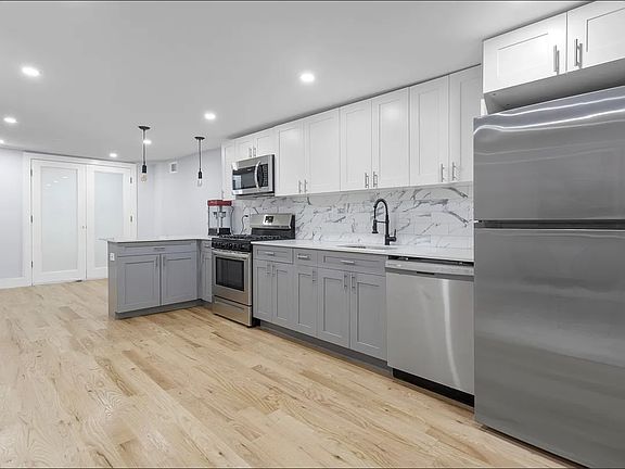 5th image of 14 Roosevelt Pl #2G