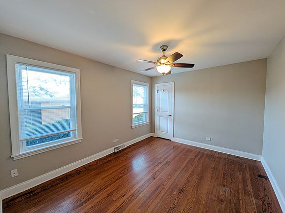 4th image of 8825 S California Ave