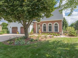 1072 S Goldenrod Dr, Appleton, WI 54914