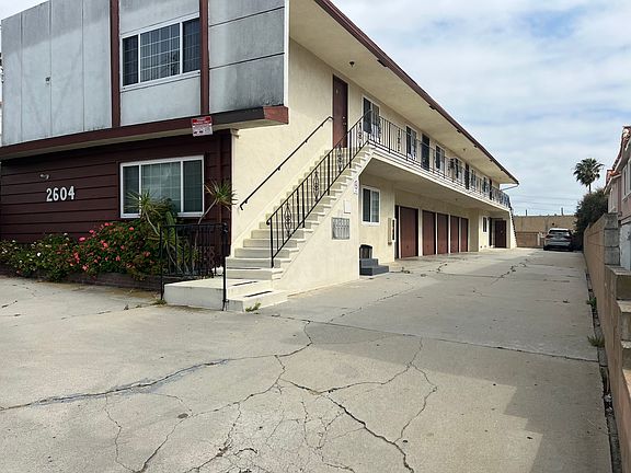 5th image of 2604 Mathews Ave