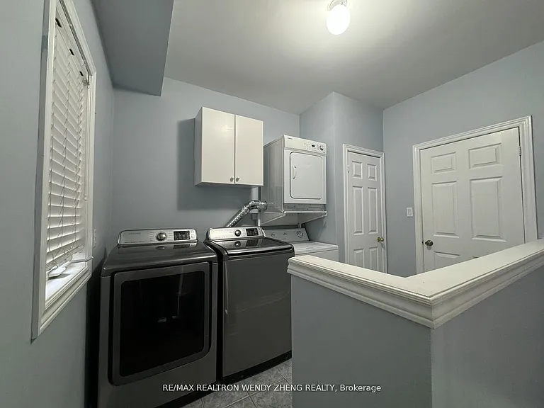 77 Eastvale Dr #BASEMENT — Photo 3