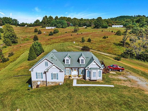 2nd image of 125 Whittle Ln