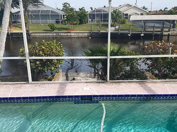 5th image of 4605 SW 11th Ave