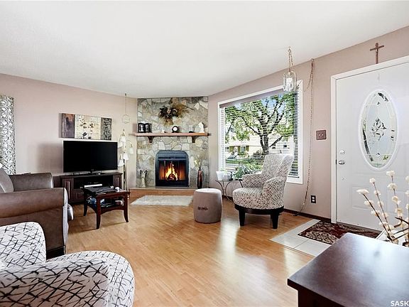 4th image of 1117 5th STREET E