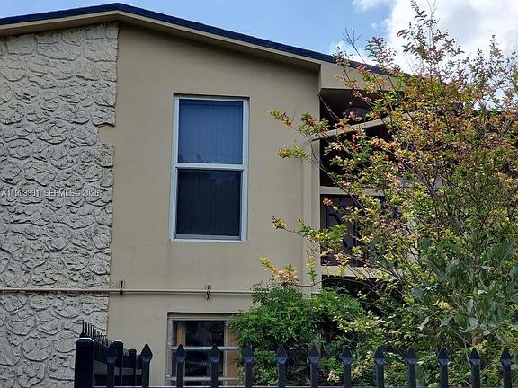 2nd image of 3901 SW 78th Ct APT 221