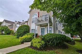 3rd image of 1954 Willings Ln