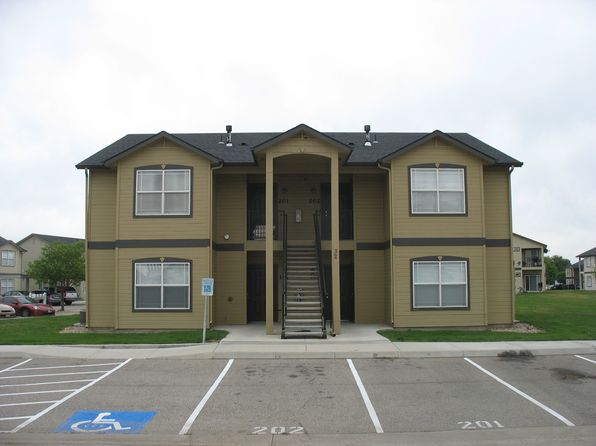 32 S White Oak Ln APT 201