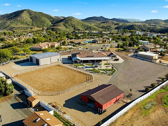 3rd image of 23857 Koepfer Rd