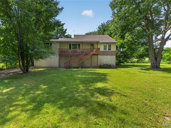 118 Highway N, Winfield, MO 63389
