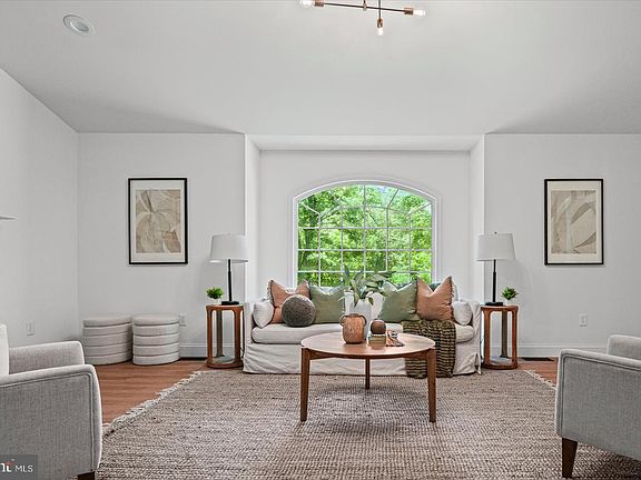 4th image of 2133 Fridinger Mill Rd