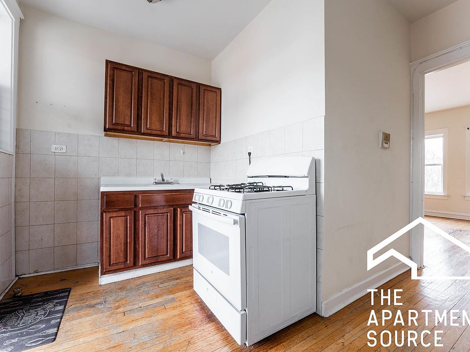 1st image of 2661 N Spaulding Ave #324F