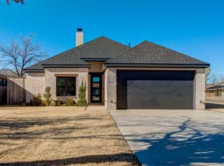 1319 Wayland St, Plainview, TX 79072