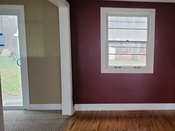 5th image of 1522 Southwood Dr