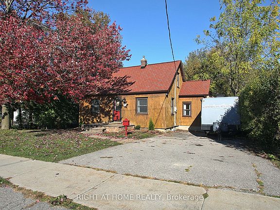 3rd image of 1436 Nash Rd