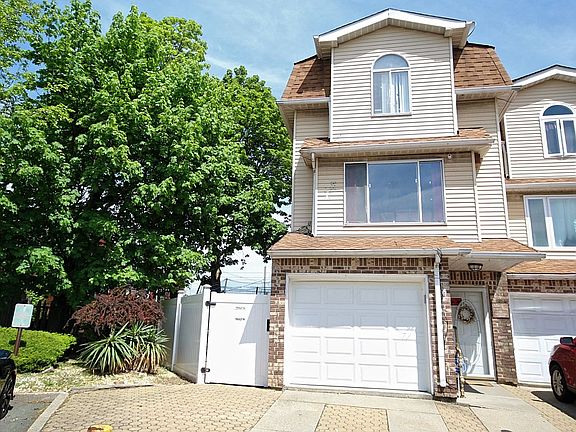 2nd image of 68 Zachary Ct