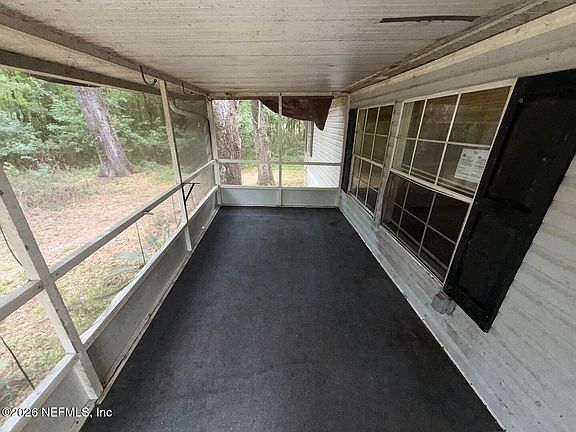 3rd image of 11530 HOLTON Lane