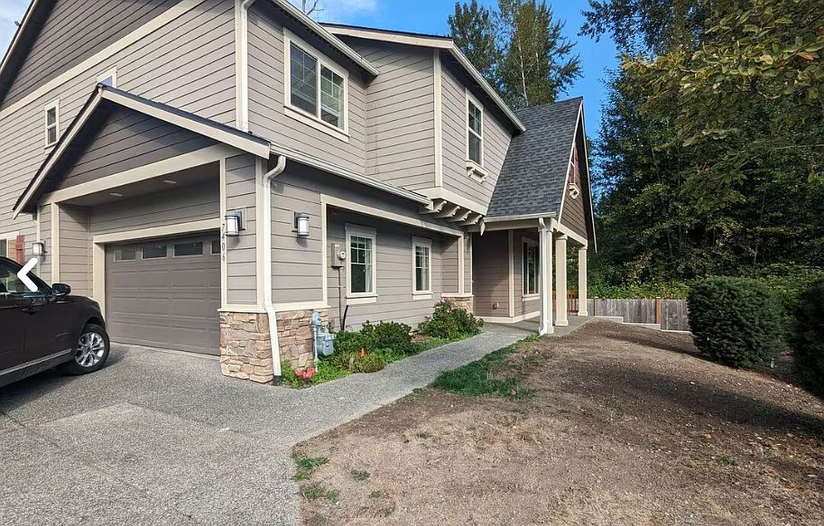 1st image of 7406 NE 202nd Pl