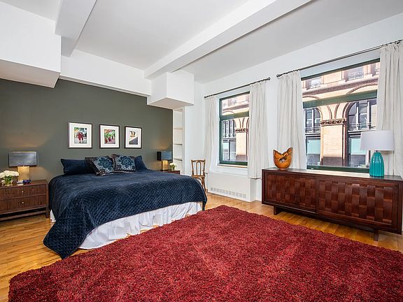 5th image of 14 E 4th St Room 814