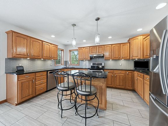 5th image of 7833 Garman Rd