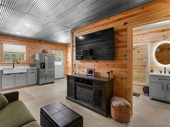 4th image of 420715 E 1168th Rd
