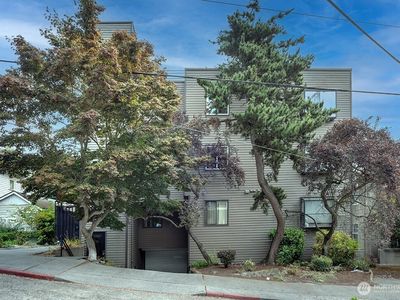 1312 6th Avenue N #9, Seattle, WA, 98109