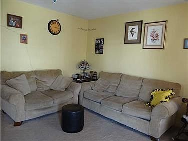 4th image of 212 Avenue B
