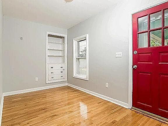 4th image of 16 Billows St Unit 1