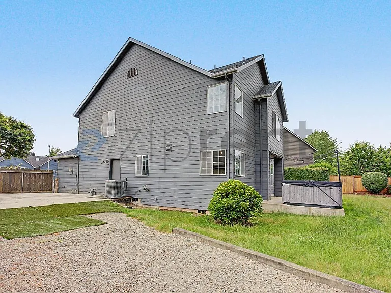 19719 Nevin Ct — Photo 6