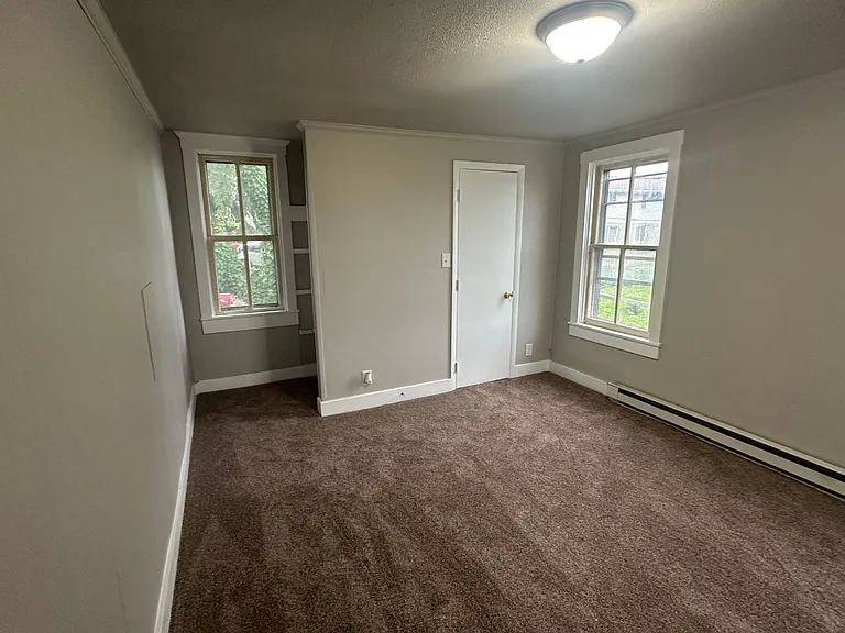 39 E Willow St — Photo 8