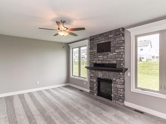 2nd image of 9763 Larchwood Dr