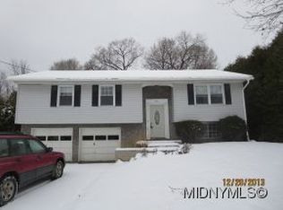 541 Cedarbrook Cres, Utica, NY 13502