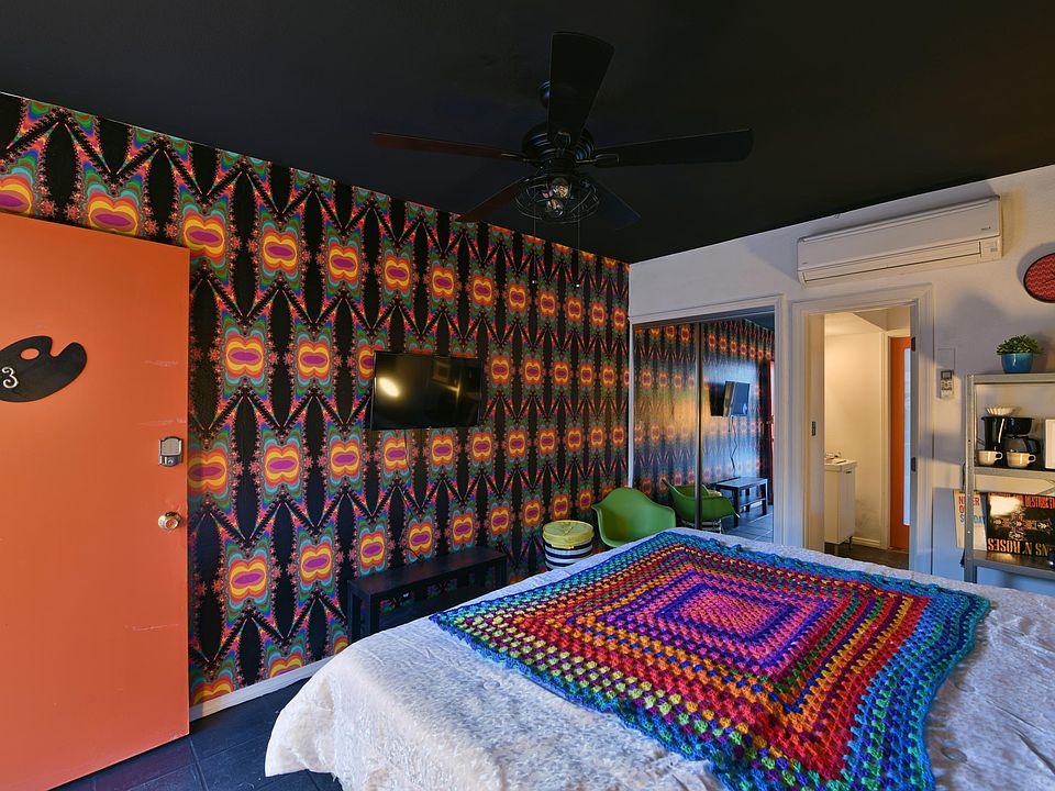 1st image of 1339 N Indian Canyon Dr #3