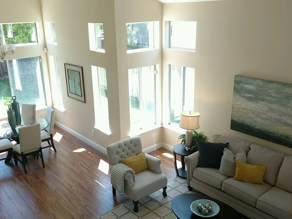 2nd image of 4943 Westwood Way