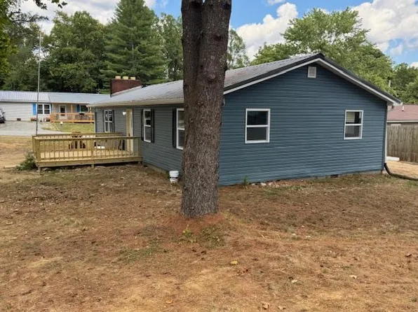 626 N Market St, Mc Arthur, OH 45651