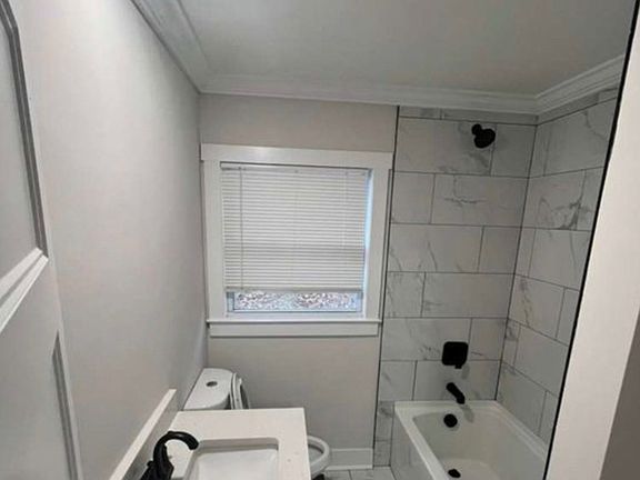 4th image of 2410 Purser Dr