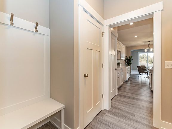 4th image of 10275 Railbridge Dr #1