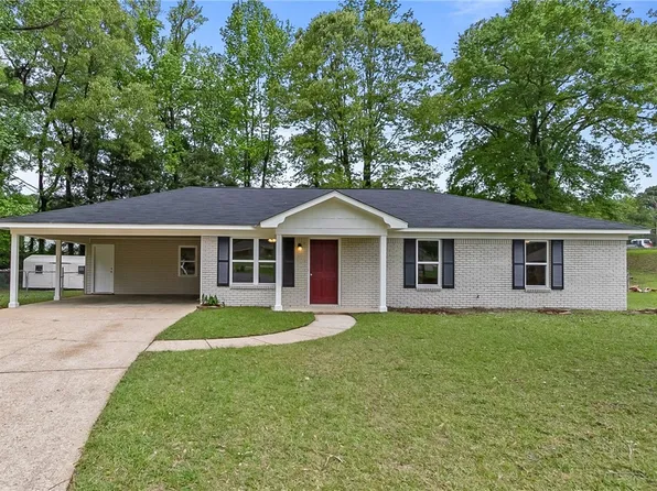 3708 24th Ct E, Tuscaloosa, AL 35405