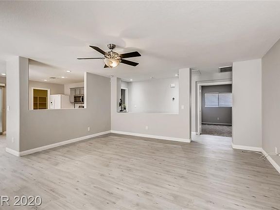 5th image of 584 Siciliano St