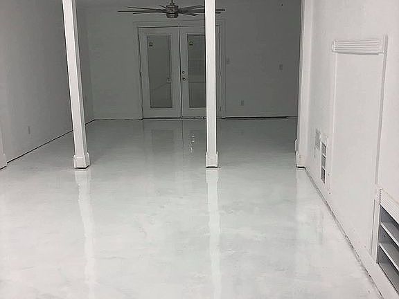 3rd image of 3553 Ocean Dr