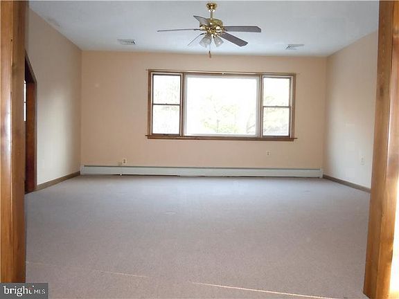 2nd image of 742 Cherry Ave