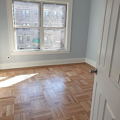 5th image of 34-16 Crescent St #2
