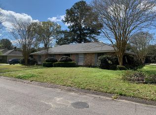 400 Kim Dr, Lafayette, LA 70503