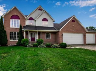 2396 Ridge Rd, Ransomville, NY 14131