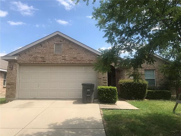 2nd image of 4013 Shady Meadow Ln