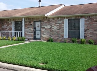 1141 Sunmeadow Dr, Beaumont, TX 77706