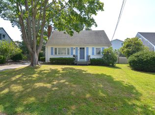 11 Montauk St, East Falmouth, MA 02536