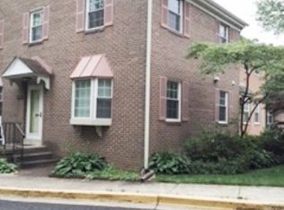 4183 University Dr, Fairfax, VA 22030